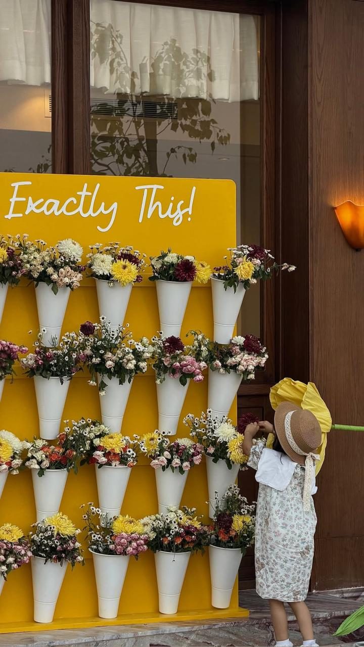 Exactly This flower wall